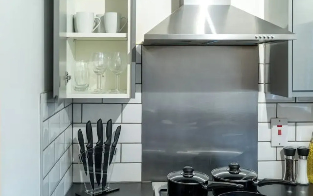 Pet-friendly 1-bedroom Apartment in Crawley