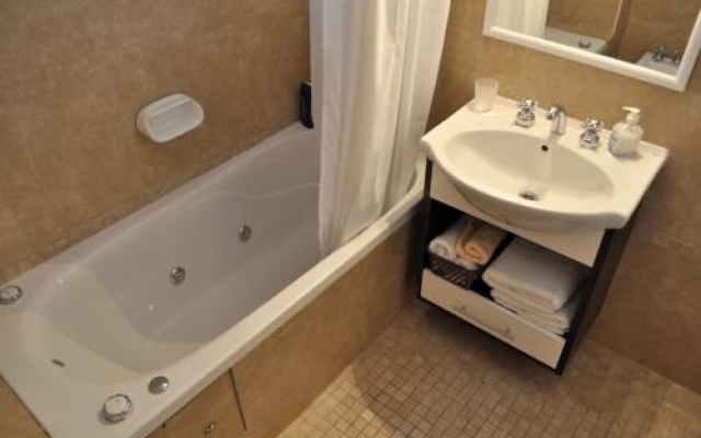 Cimma Suites Apart-Hotel