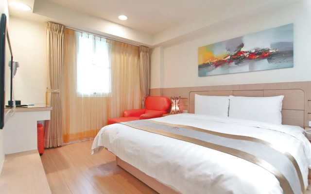 Clownfish Resort