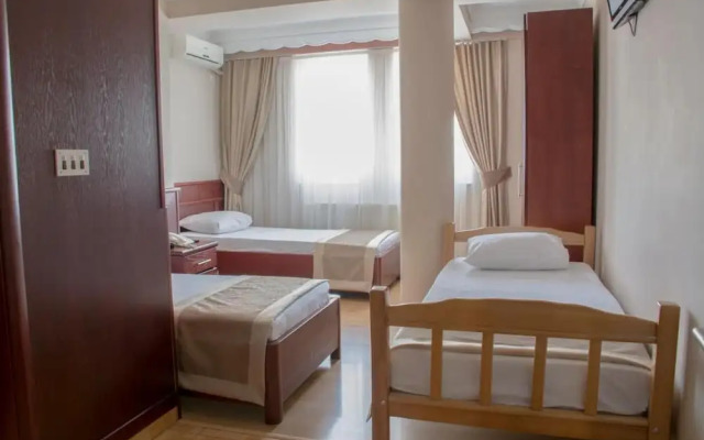 Hotel King