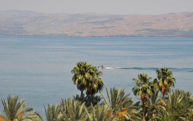 Family Vacation by Lake Kinneret