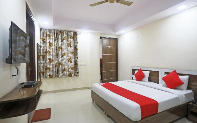 Hotel Rampal Palace