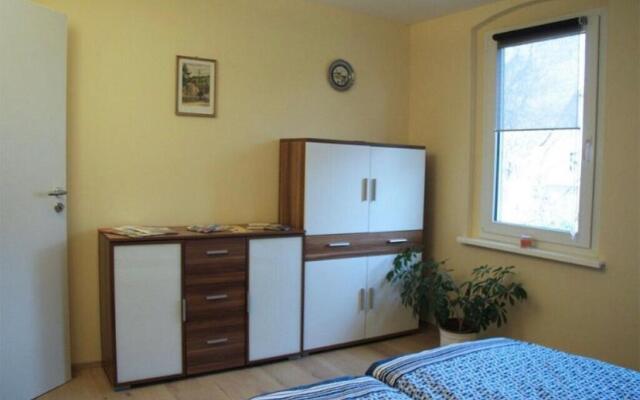 Ferienwohnung Mit Balkon in Schmolln