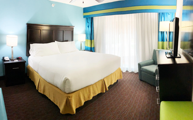 Holiday Inn Express Hotel & Suites Gainesville by IHG