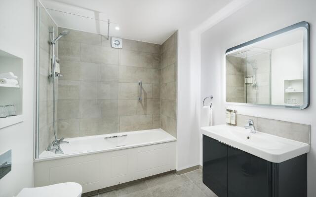 voco St. John's Solihull by IHG