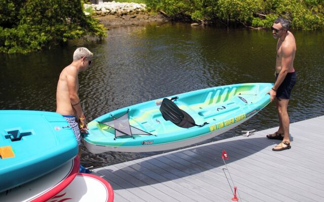 Wilton River Suites (Adults Only)