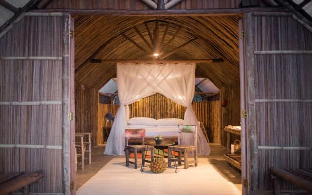 Eco Beach Tent by Billiton