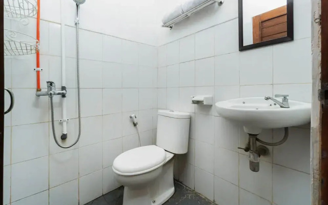 Falisha Homestay Syariah by OYO Rooms