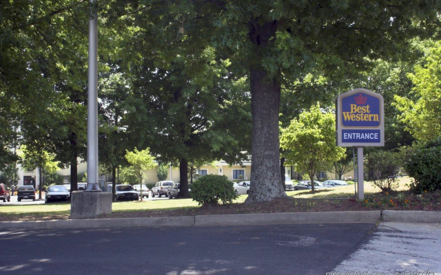 Budgetel Inn & Suites Atlanta