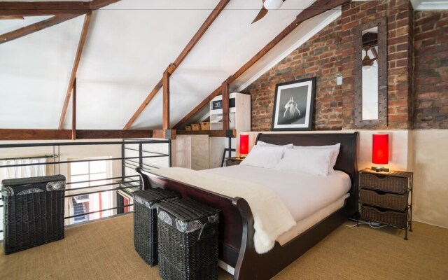 122 Victoria Junction