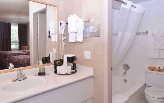 Canadas Best Value Inn and Suites Fernie