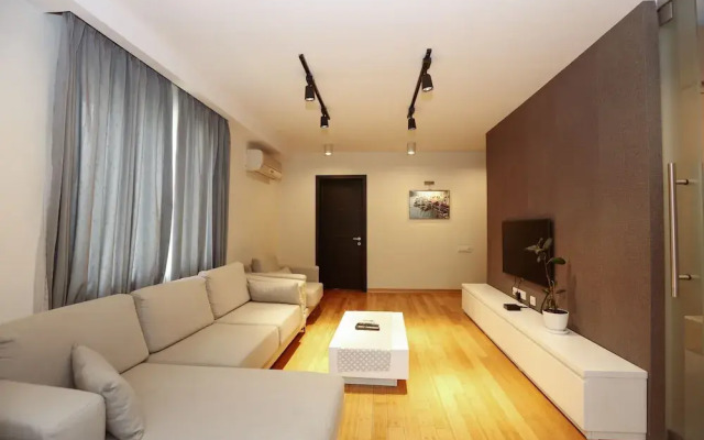 Hosthub 2 Bedroom near Dry Bridge SmartTV