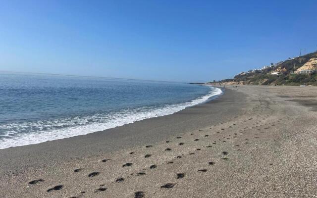 Precioso ático, nuevo, a 50m de la playa, Manilva