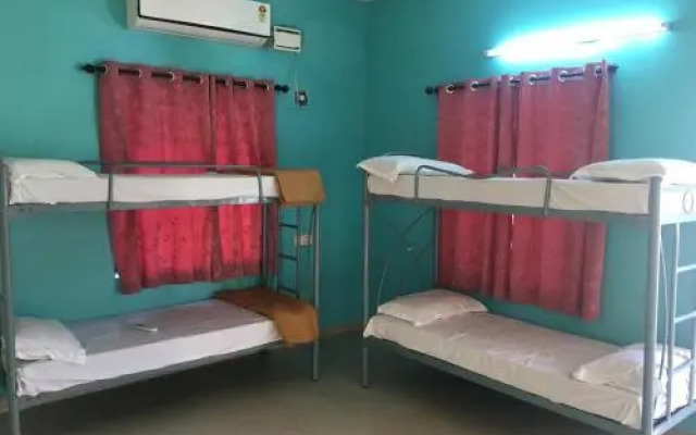 Royal Meriton Hostel