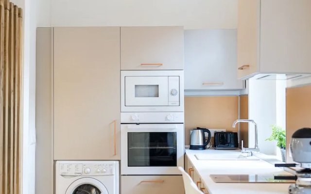 Lovely Apartment by National Museum