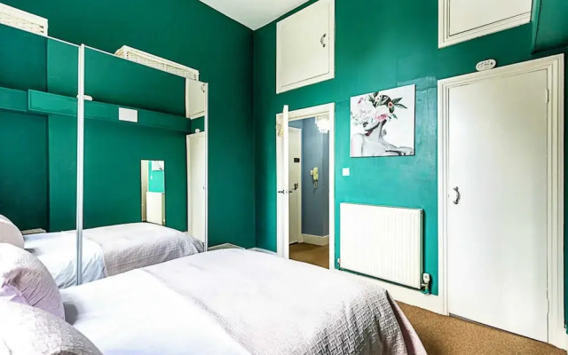 Chic 1 Bedroom Parkview Flat At Arundel Square