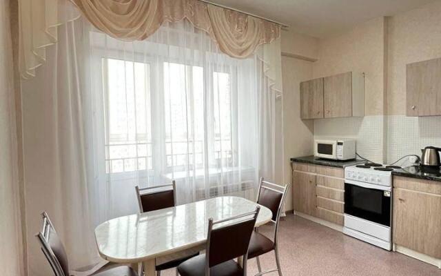 Marat Home on Izail Zaripov Avenue