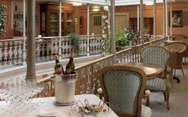 BLUME. - Baden Hotel & Restaurant