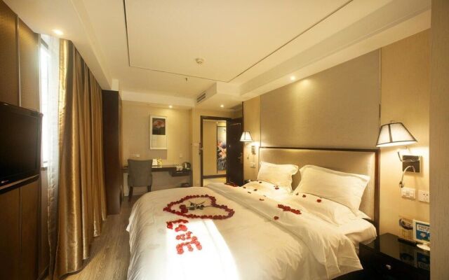Phoenix Regalia Hotel Chunxi - Chengdu