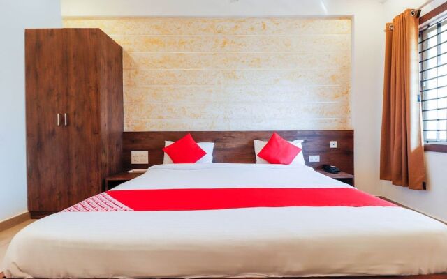 Oyo 28076 Samrudhi Residency