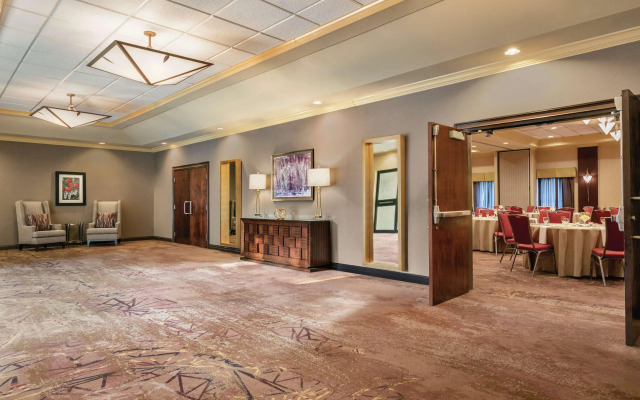 DoubleTree by Hilton Atlanta - Northlake - фото 3