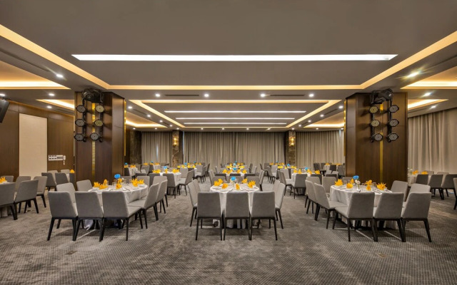 Golden Lotus Grand