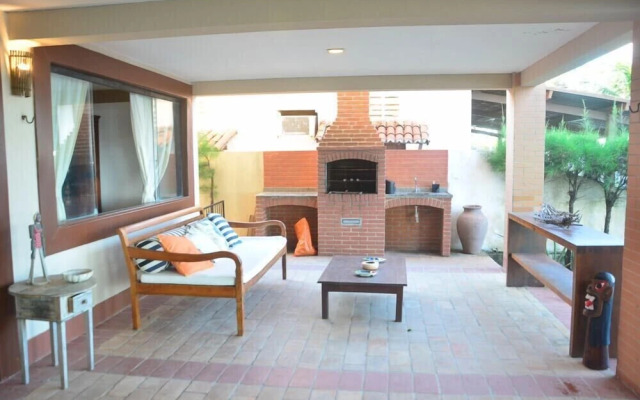 Casa de luxo na beira mar Porto Mirim