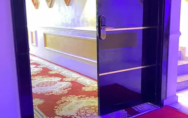 Hogis Luxury Hotel