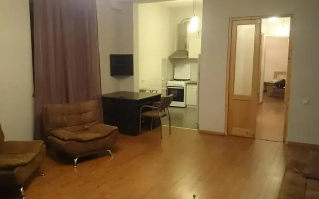 Apartment with Garden