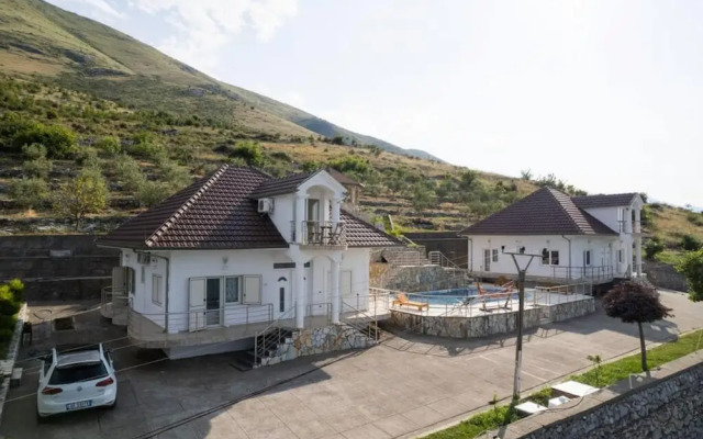 The Lake House 1 in Shkod r