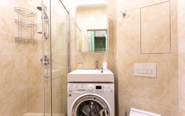 San-Marino (Сан-Марино) на улице Красная