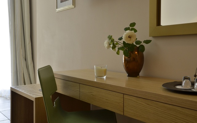 Forest Suites Boutique Hotel