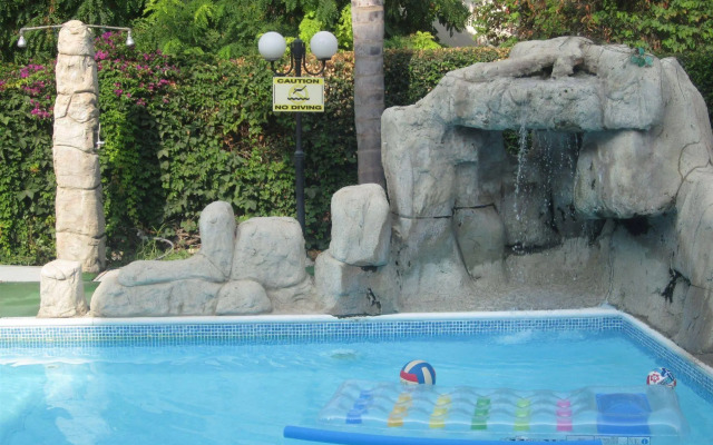 Estella Hotel & Apartments