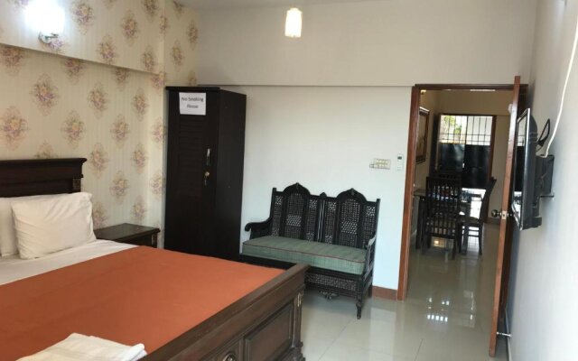 "Service Apartments Karachi" 3 Bed Javed Apartment