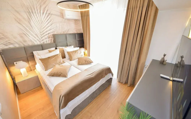 Wabi Sabi - One Bedroom - Romana Square