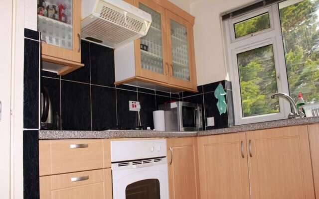 Sunny Apartment in Birmingham