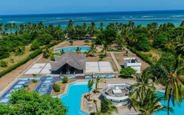 Golden Sun Beach Apartments
