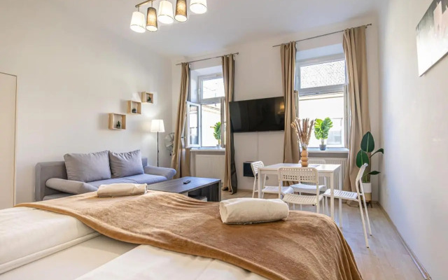 Beautiful 2BR Apt.- Perfect for Longstays