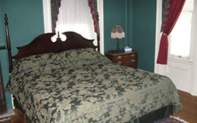 Greystone Manor Bed & Breakfast