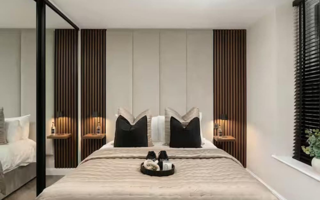 City Centre Apartment Sleeps 2 With Wifi
