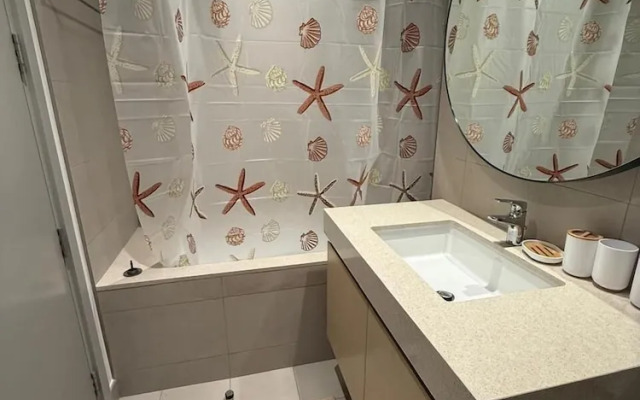 Elegant Stay in Ranches Villa