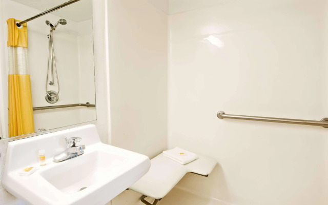 Days Inn by Wyndham El Paso West