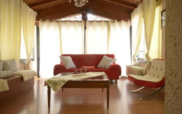 Villa Marisa bed breakfast and books