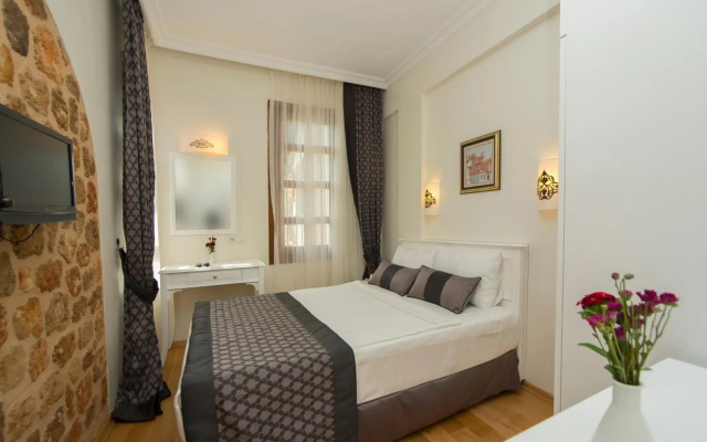 Baia Lara Hotel