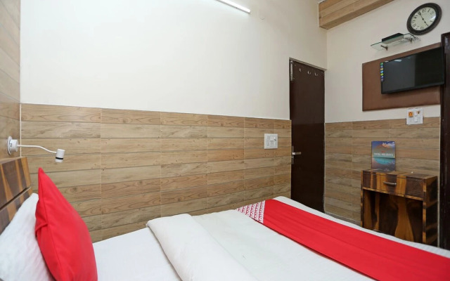 OYO 26156 Comfort Inn