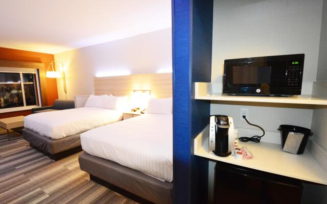 Holiday Inn Express & Suites Toledo West by IHG