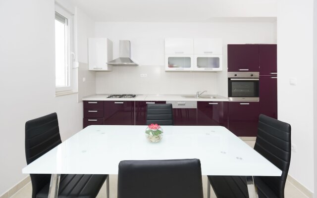 Apartment West