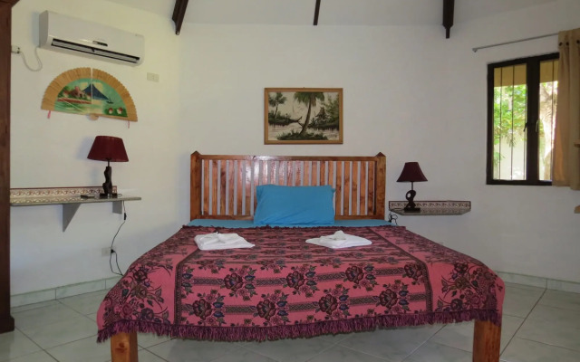 Alonaland Resort Apartelle