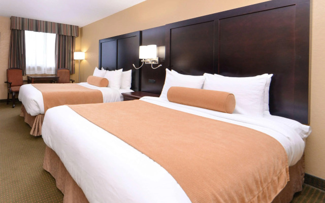 Best Western Plus Mariposa Inn & Conference Centre