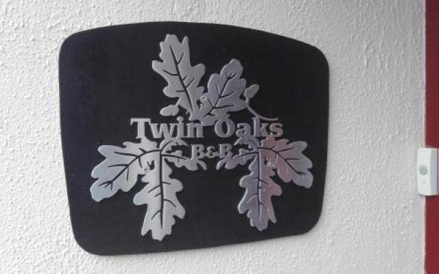 Twin Oaks BB